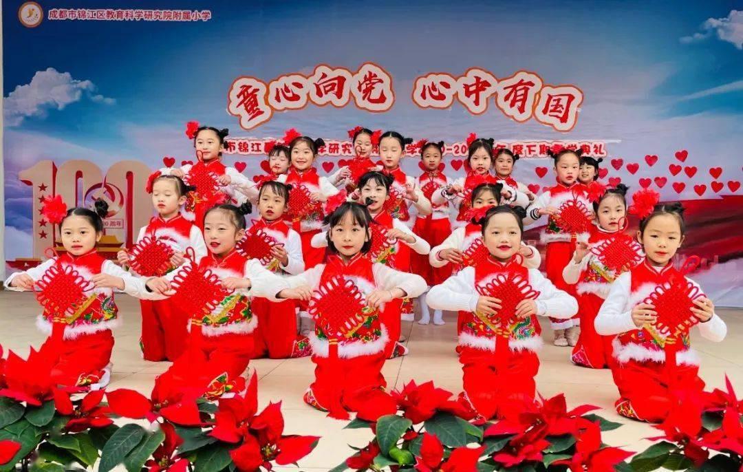 逃离老旧温泉社